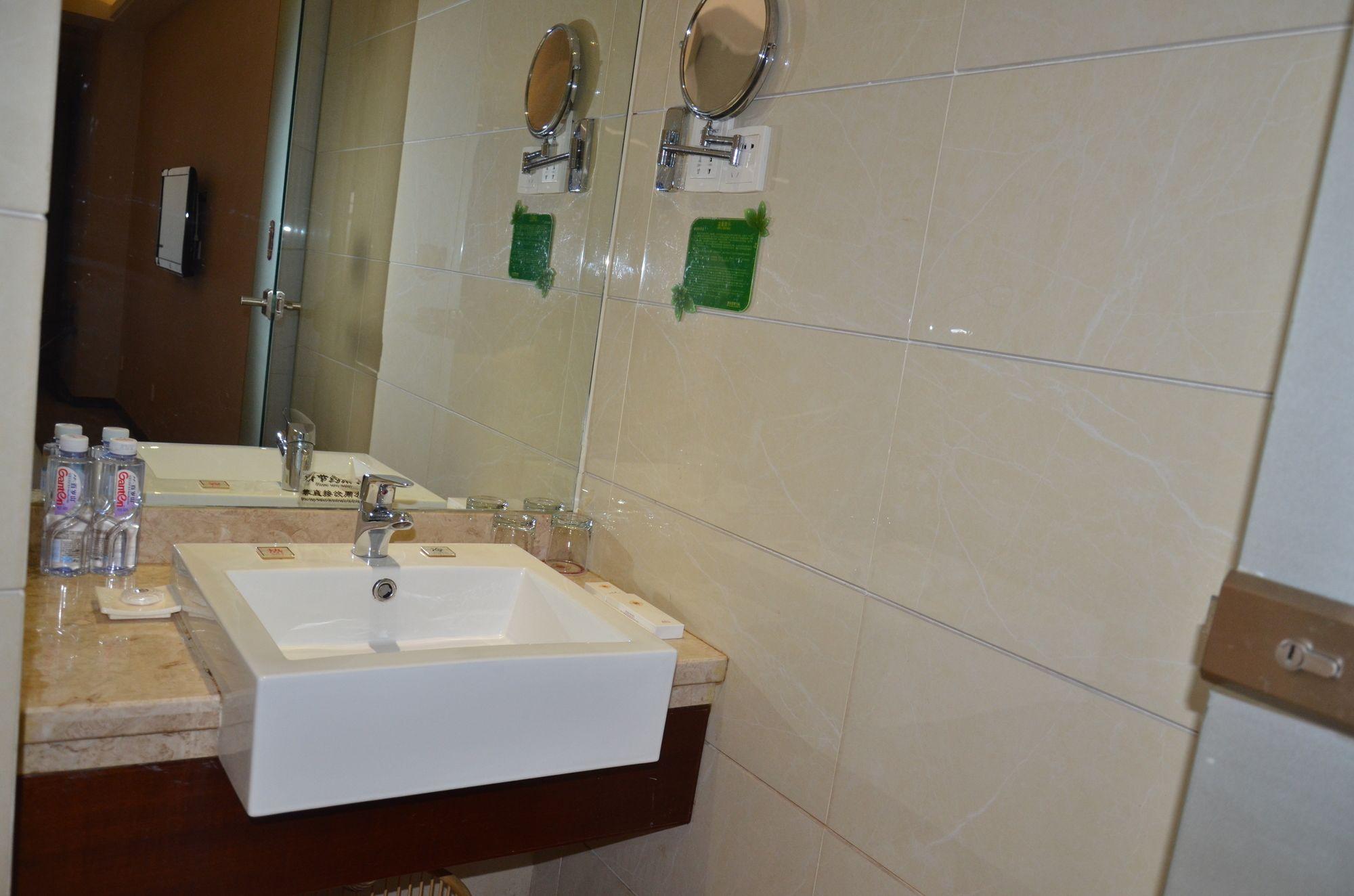 Fu Qiao Hotel Шънджън Екстериор снимка